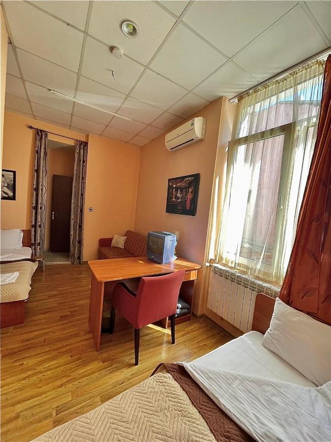 Rooms Sonata Kjustendil Exteriör bild
